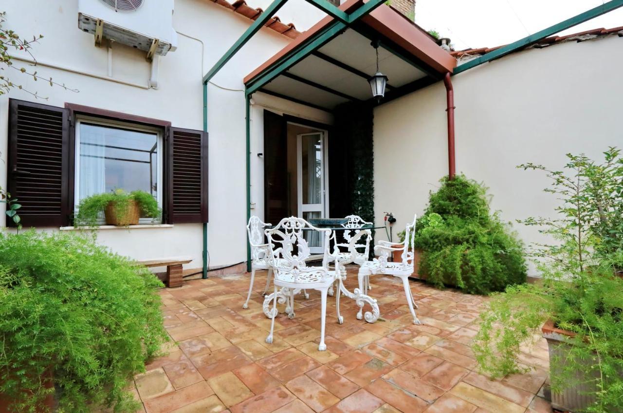 Romeasyoulike - Arancio Apartments N°9 Buitenkant foto