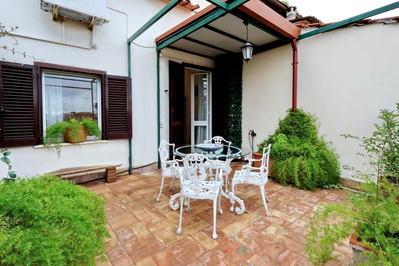 Romeasyoulike - Arancio Apartments N°9 Buitenkant foto